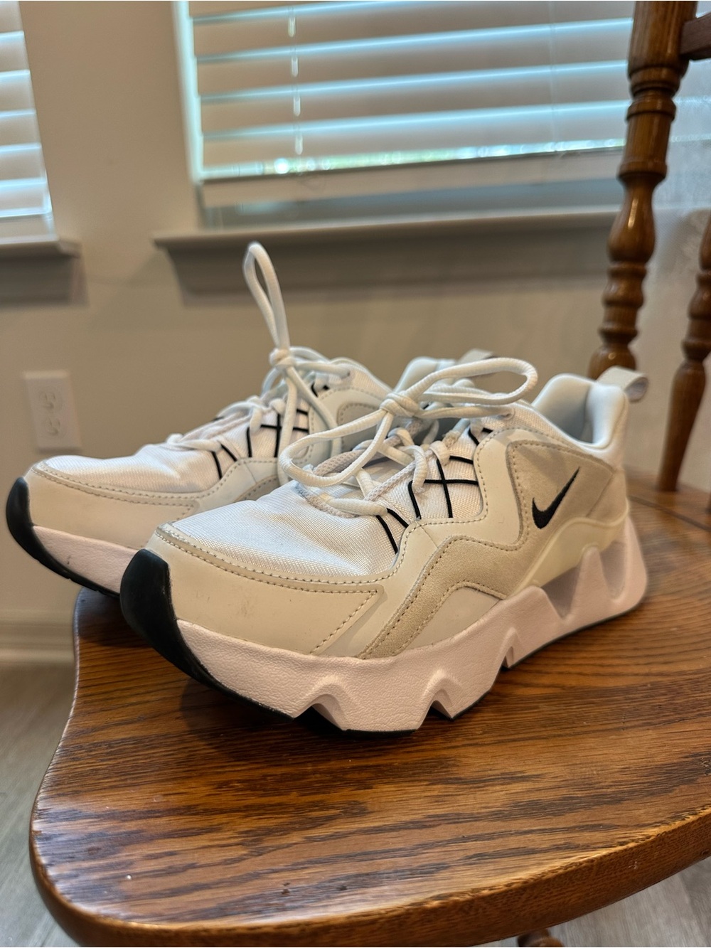 Nike RYZ 365 Chunky Sneaker